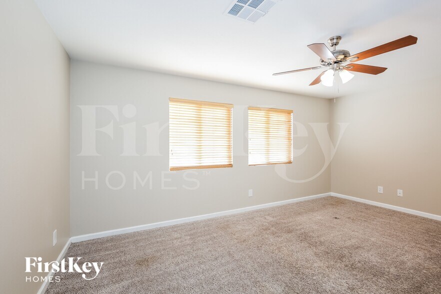 Building Photo - 7202 Cestrum Rd