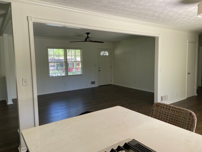 Building Photo - 1507 Harbour Oaks Rd