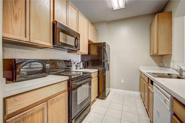 Building Photo - 8630 Buccilli Dr