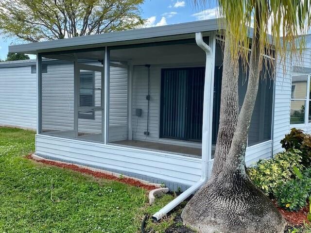 Building Photo - 927 Sun Acres Ln