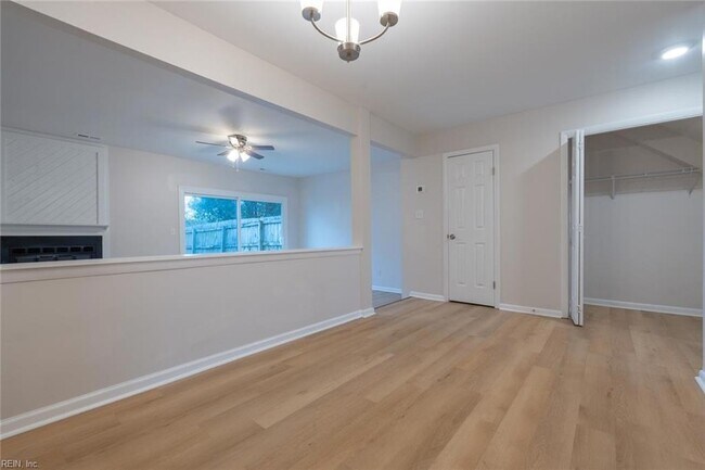 Building Photo - 1567 Sword Dancer Dr