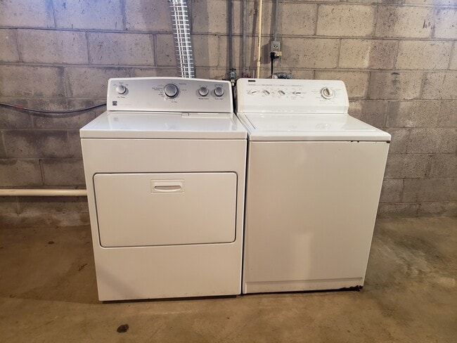 Building Photo - 2980 Hope Rd