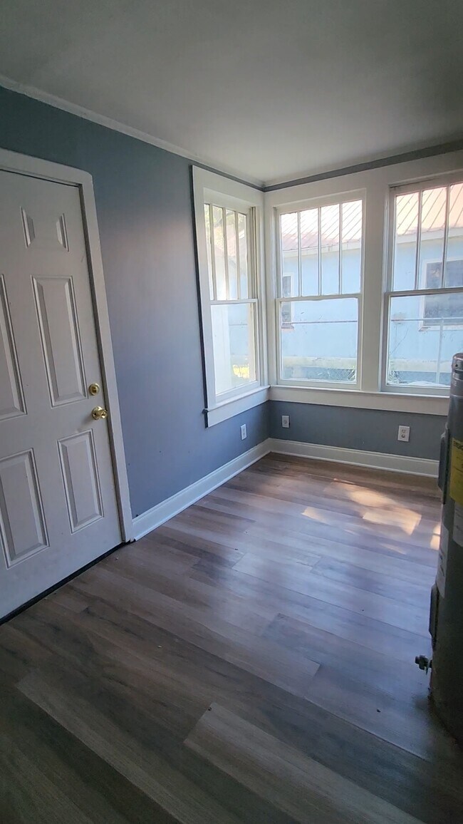 Building Photo - 4764 Adams Ave