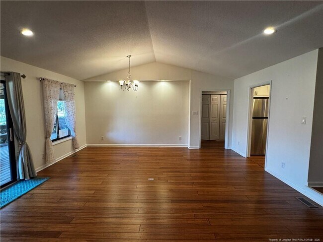 Building Photo - 6739 Irongate Dr