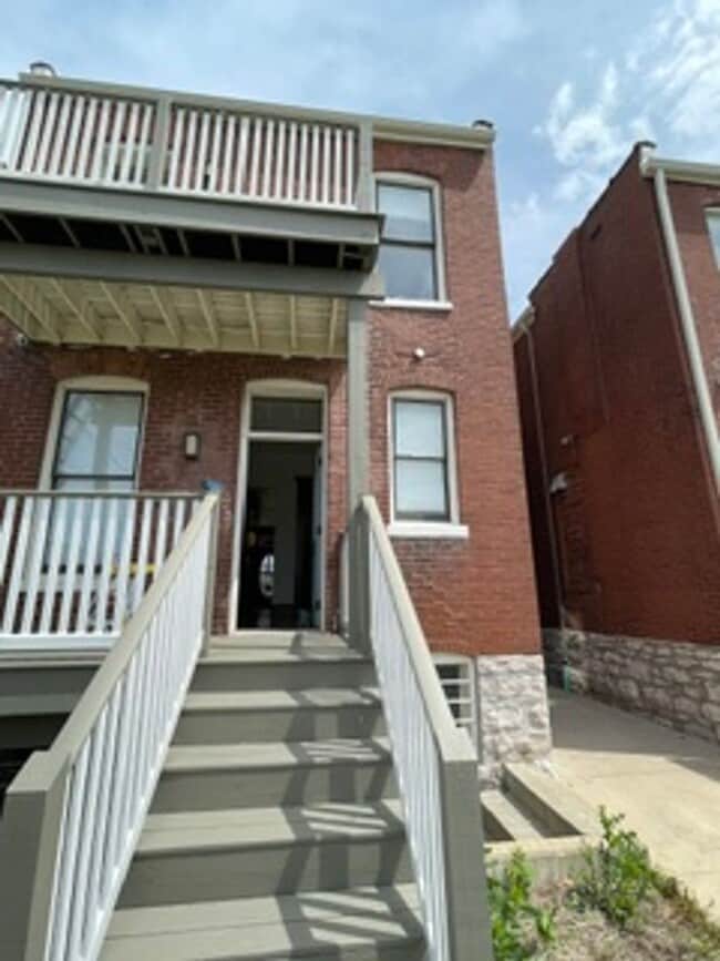 Building Photo - 5168 Enright Ave