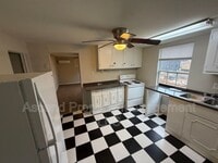 Building Photo - 2111 Chamberlain Ave.