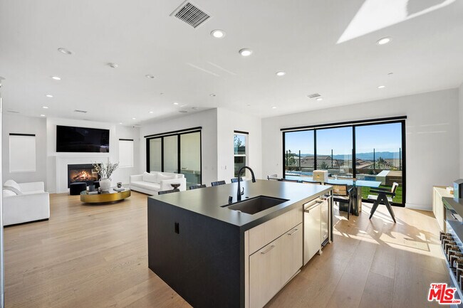 Building Photo - 20712 Deer Grass Ct