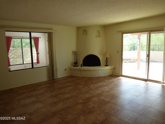 Building Photo - 5110 N Placita Del Lazo