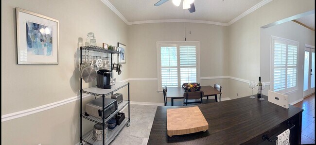 Building Photo - 1500 Bayou Blvd
