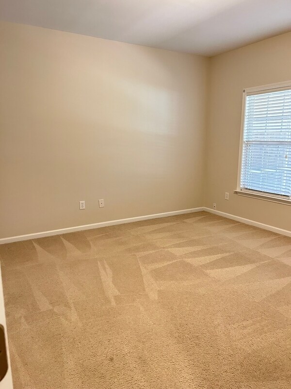 Building Photo - 35 Brightmore Dr