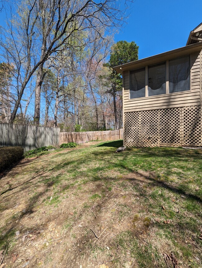 Building Photo - 1401 Francis Station Dr