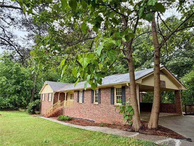 Building Photo - 665 Arnold Rd
