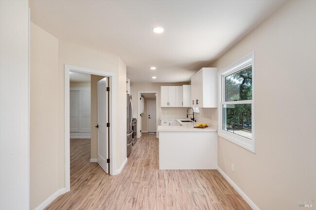 Building Photo - 9342 Chalk Hill Rd