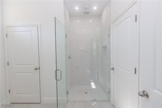 Building Photo - 1274 Bucknell Rd