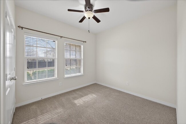 Building Photo - 6124 Amberjack Trail