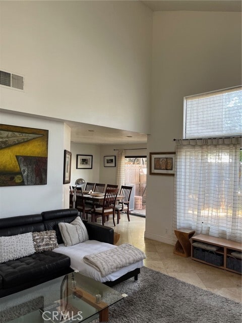 Building Photo - 22175 Summit Hill Dr