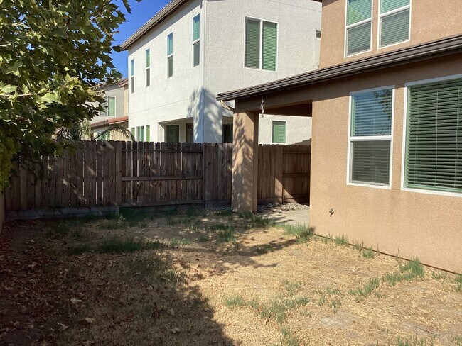 Building Photo - 6319 E Creek View Ln