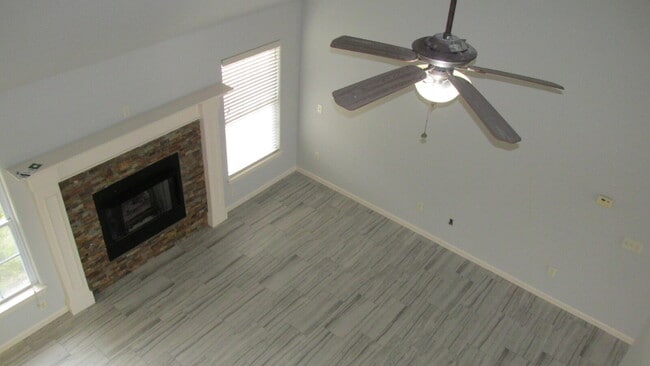 Building Photo - 3507 SW Briar Creek Ave
