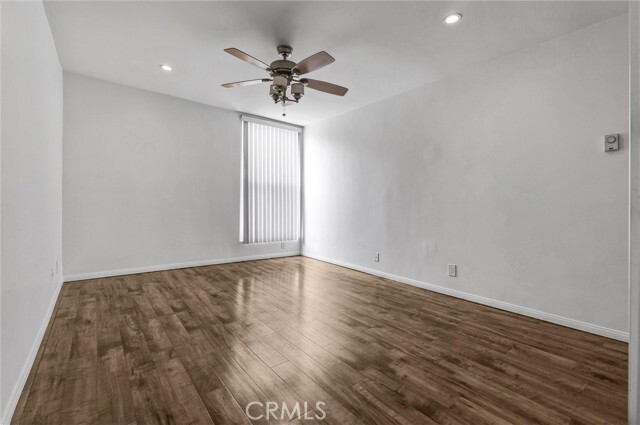 Building Photo - 320 S Gramercy Pl