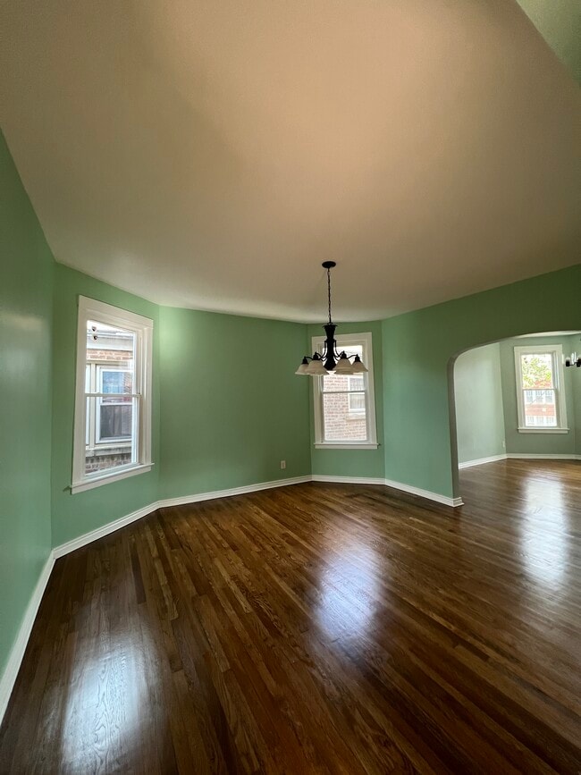 Building Photo - 4152 W Nelson St