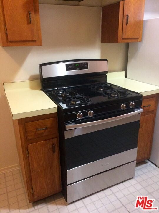 Building Photo - 1166 Amherst Ave