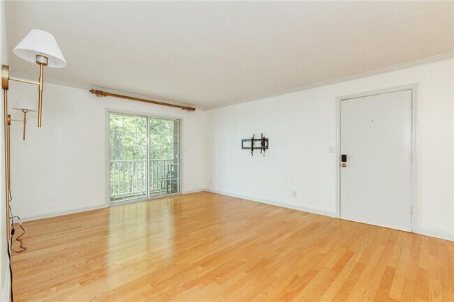 Building Photo - 3005 Seven Pines Ln