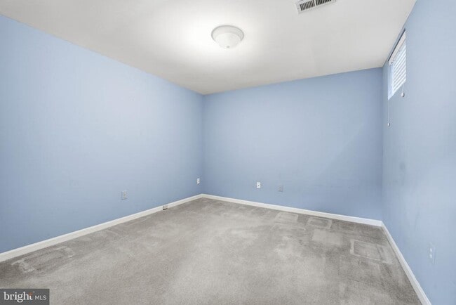 Building Photo - 9236 Northedge Dr