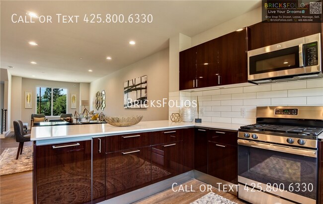 Building Photo - Rare Ichijo Townhome in Sammamish Town Center. Premium Japanese Construction. Walkable