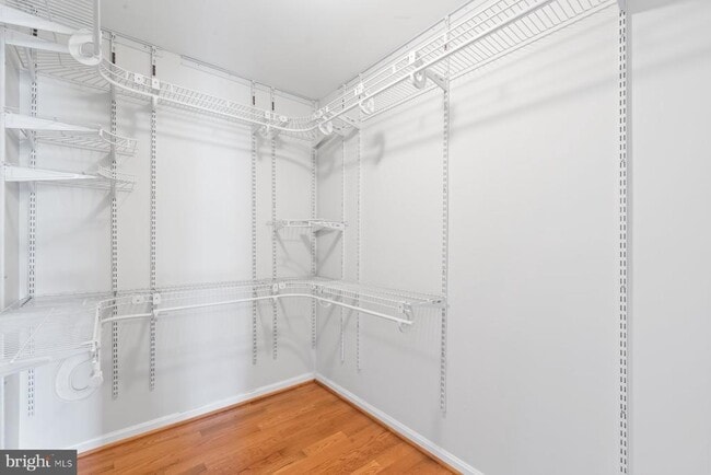 Building Photo - 4970 Manor House Ct