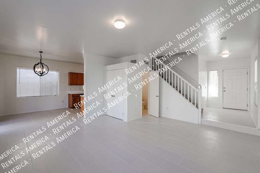 Building Photo - 4022 W Carter Rd