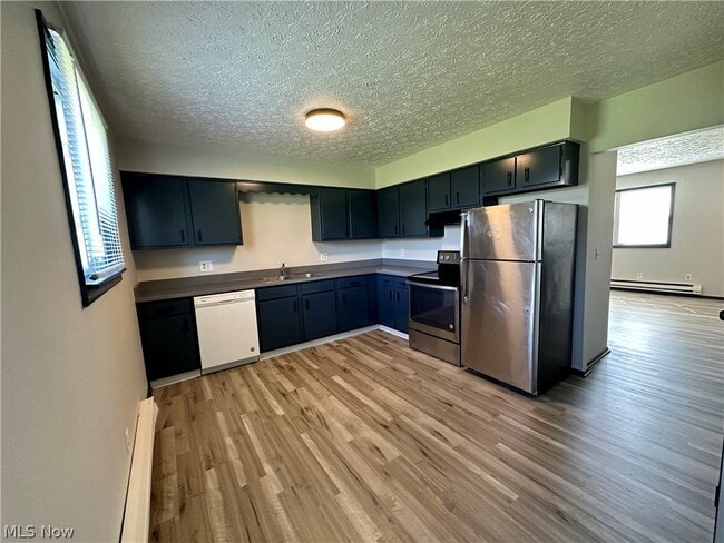 Building Photo - 233 Brunswick Dr