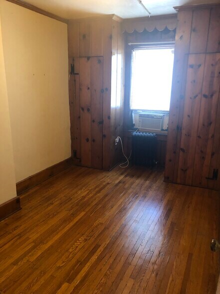 Building Photo - 810 N Harrison St