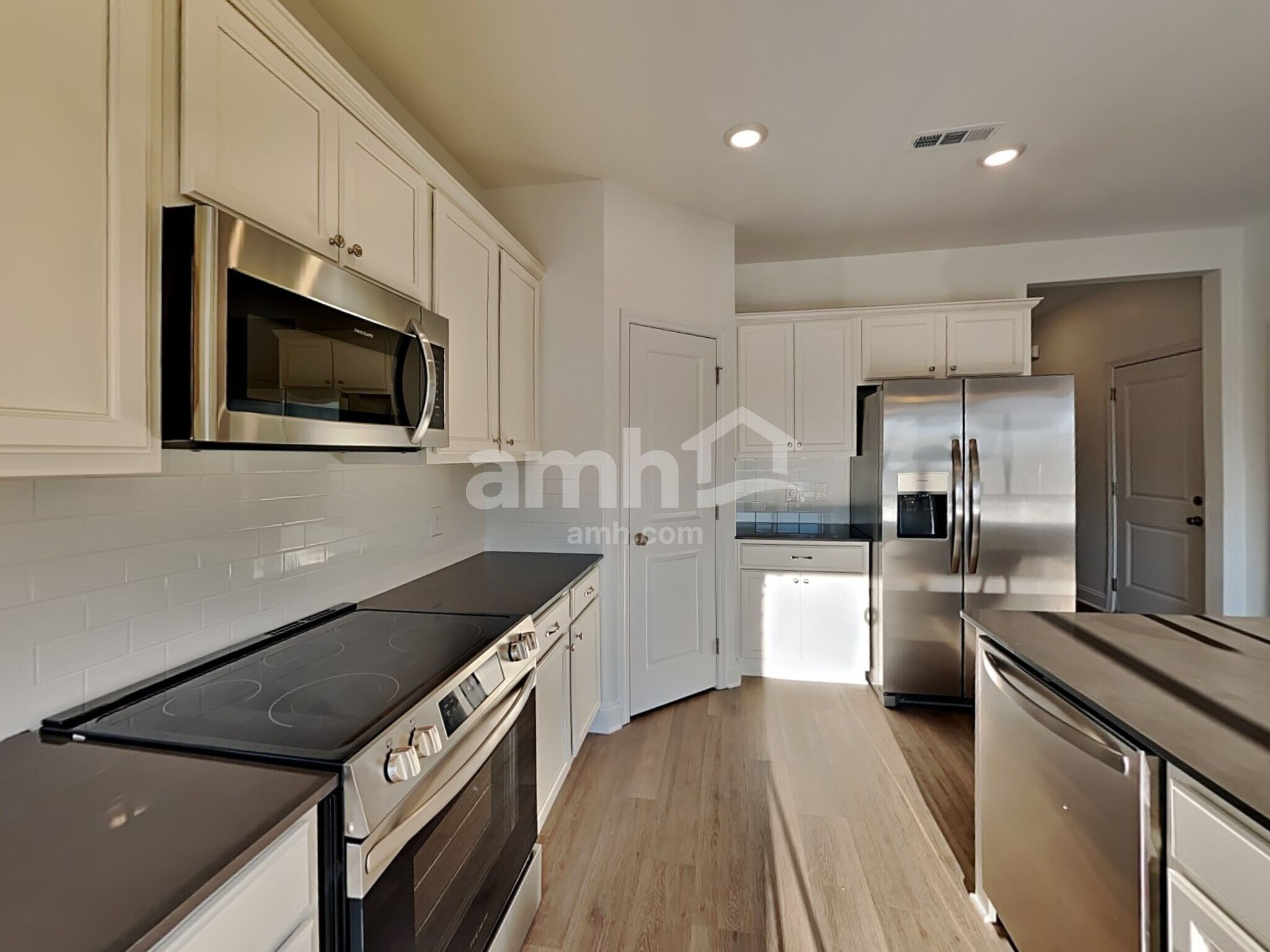 Building Photo - 231 Marin Dr