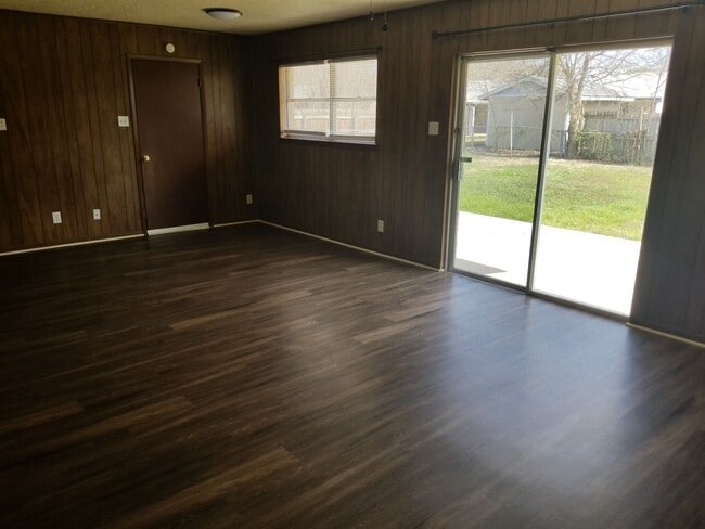 Building Photo - North Killeen