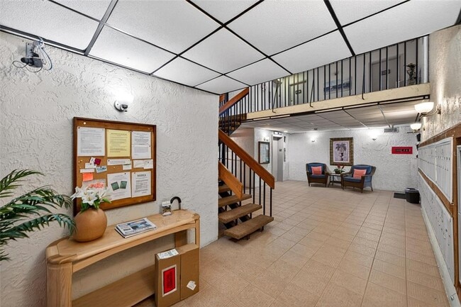 Building Photo - 6218 Palma Del Mar Blvd S