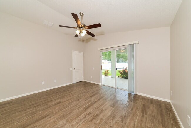 Building Photo - 12432 Tree Pointe Ct