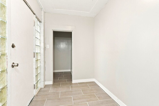 Building Photo - 432 W 2300 N