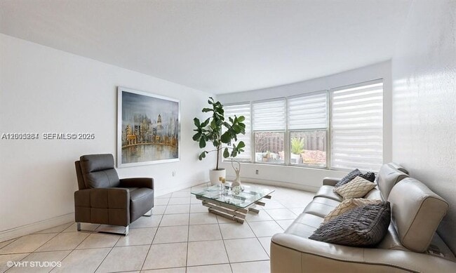 Building Photo - 6861 NW 107 Ct