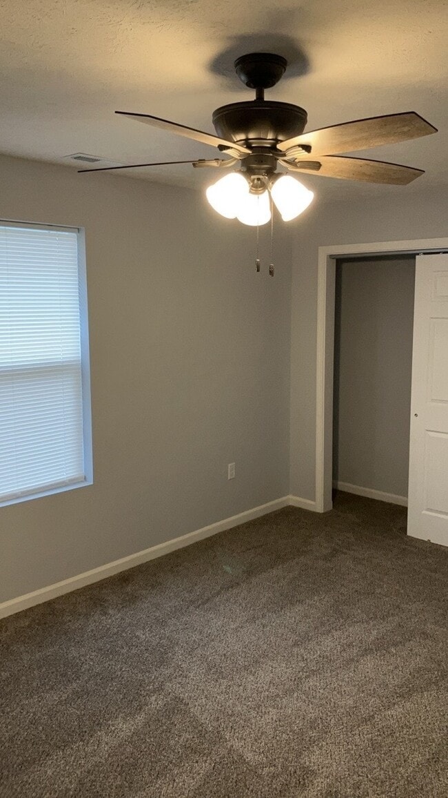 Building Photo - 2025 Culver Ave