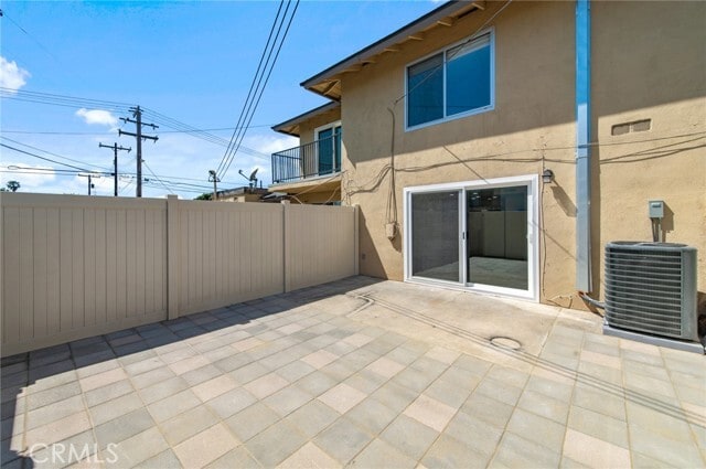 Building Photo - 14732 Del Amo Ave