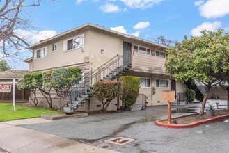 Building Photo - 1391 Vía Dondera