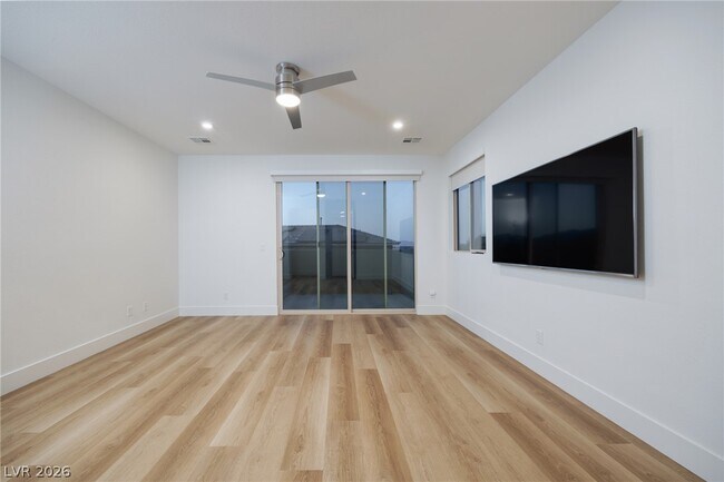 Building Photo - 9696 Starlight Ridge Ave