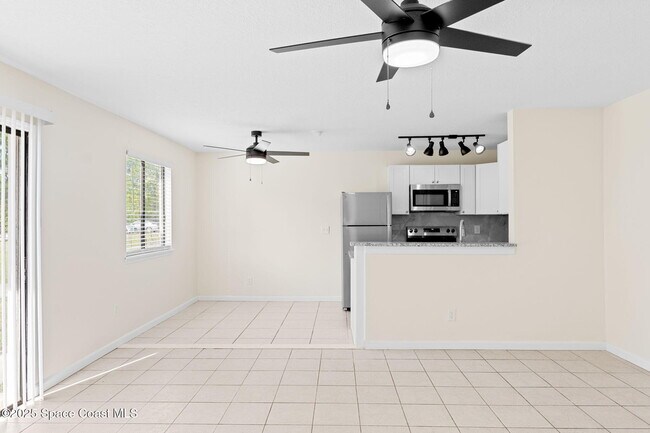 Building Photo - 1884 Agora Cir SE