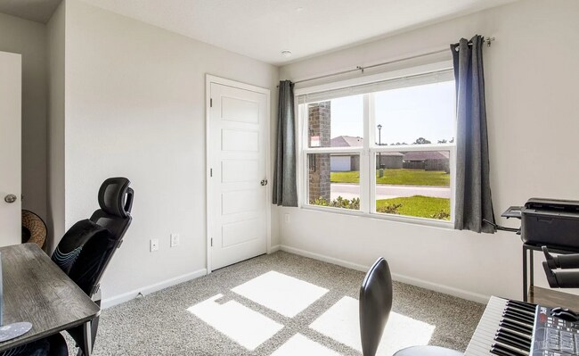 Building Photo - 9768 MilleeLoop