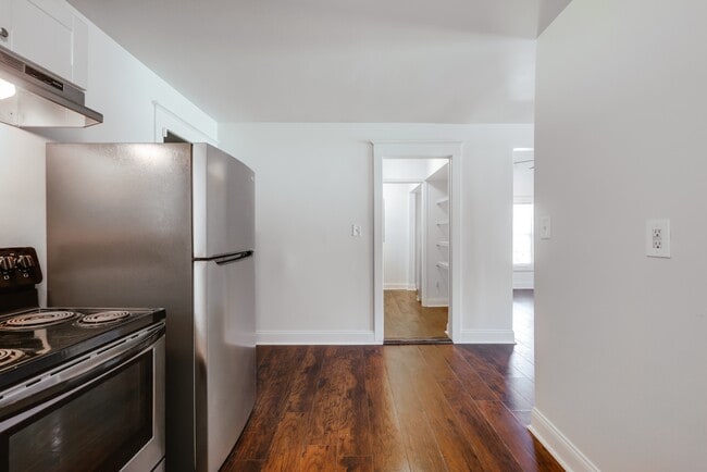 Building Photo - 175 Herman St