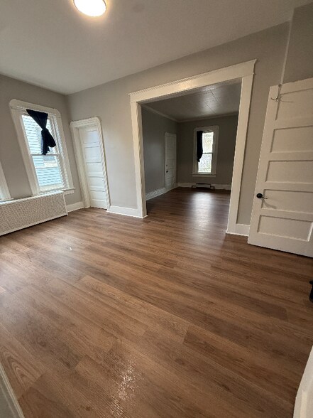 Building Photo - 269 W Main St