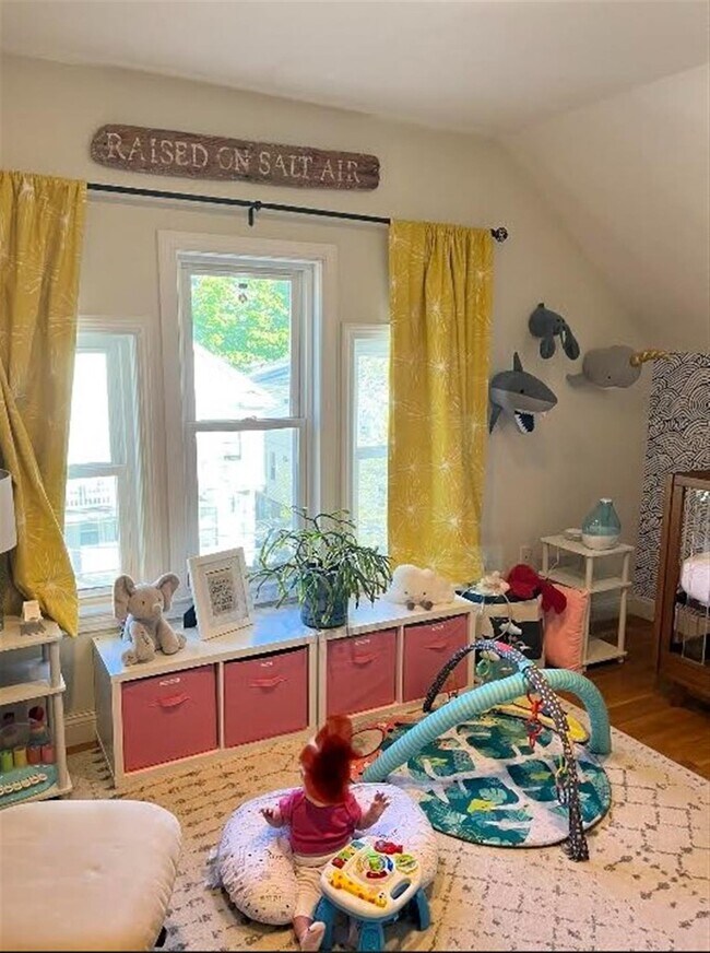 Building Photo - 24 Burnham St