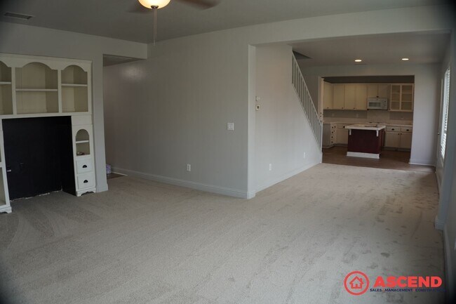 Building Photo - 9901 Riata Ln