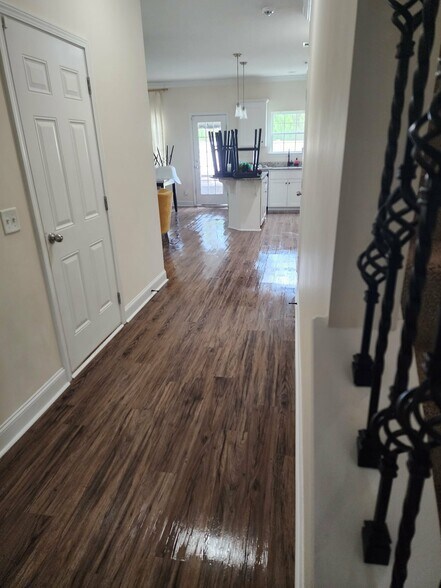 Building Photo - 1239 Cypress Fall Cir