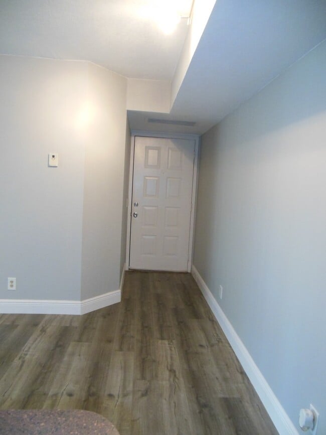 Building Photo - TWO BEDROOM TWO BATHROOM! WATERFRONT COMMUNITY